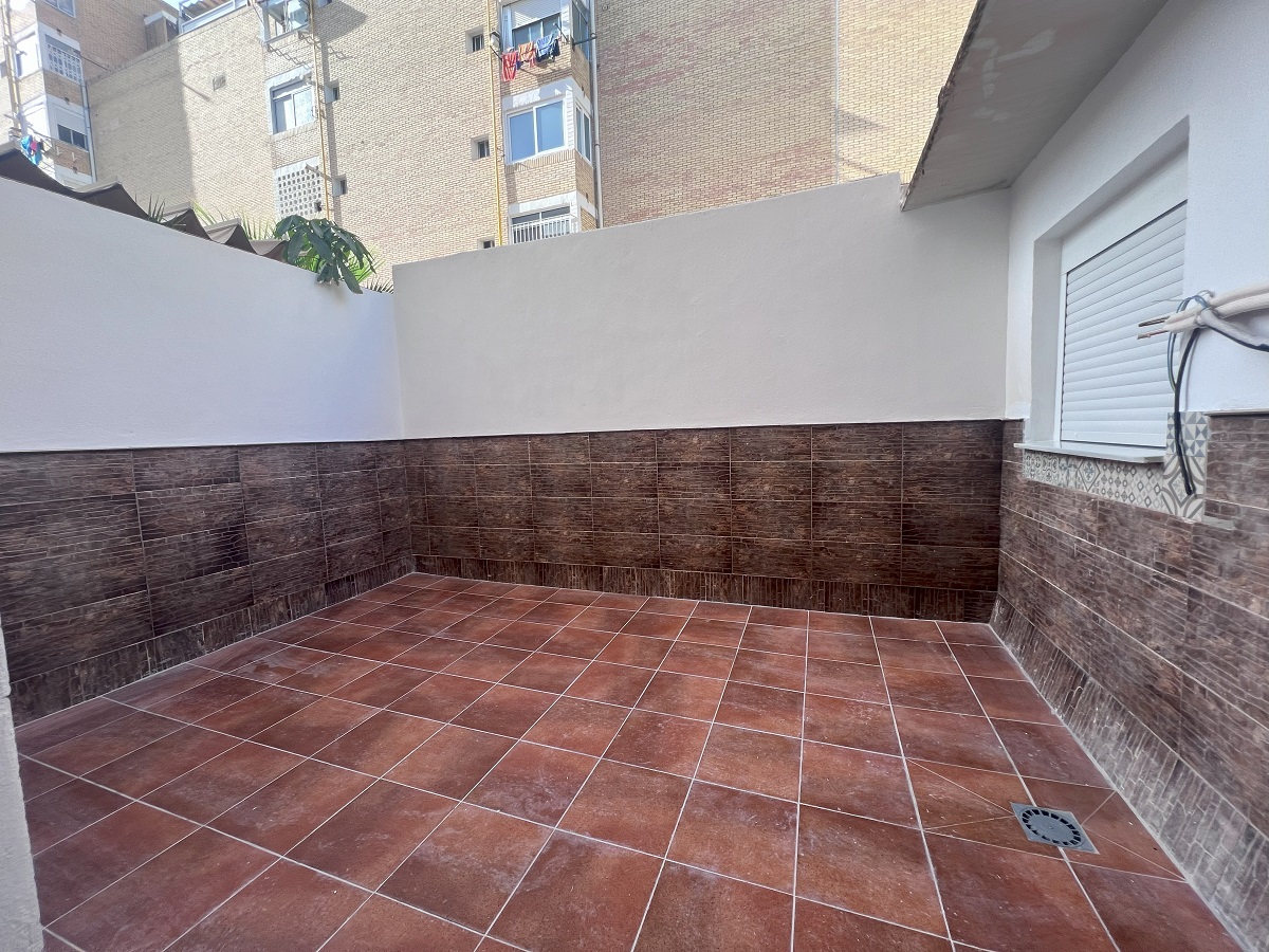 terraza render texto Decoración Virtual antes
